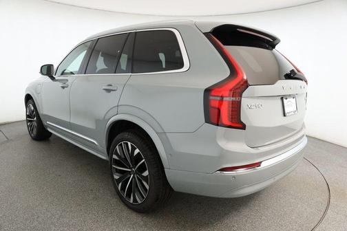 2025 Volvo XC90 Plug-In Hybrid T8 Plus 7-Seater