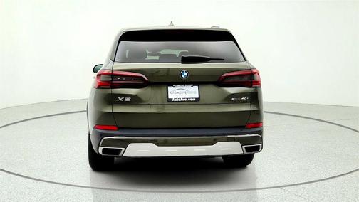 Manhattan Green Metallic 2021 BMW X5 sDrive40i