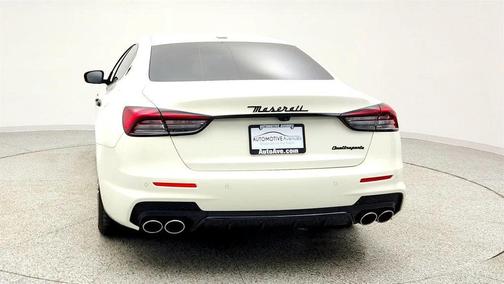 2022 Maserati Quattroporte Modena