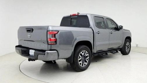 2024 Nissan Frontier SL