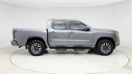 2024 Nissan Frontier SL