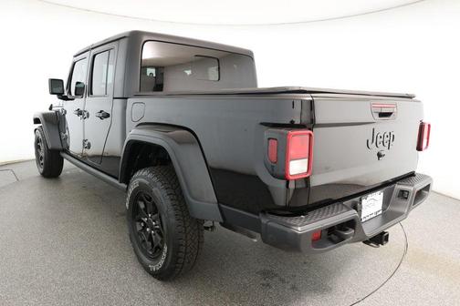2021 Jeep Gladiator Willys 4x4