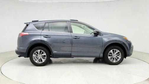 2017 Toyota RAV4 Hybrid XLE