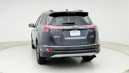 2017 Toyota RAV4 Hybrid XLE