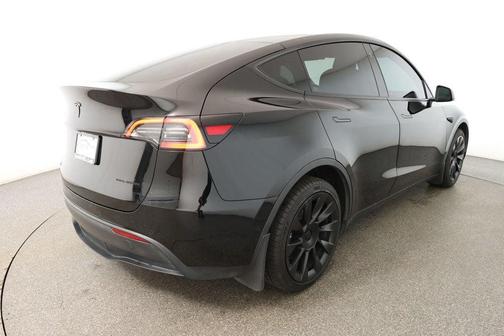 2022 Tesla Model Y Long Range Dual Motor All-Wheel Drive