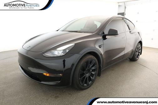 2022 Tesla Model Y Long Range Dual Motor All-Wheel Drive