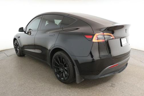 2022 Tesla Model Y Long Range Dual Motor All-Wheel Drive