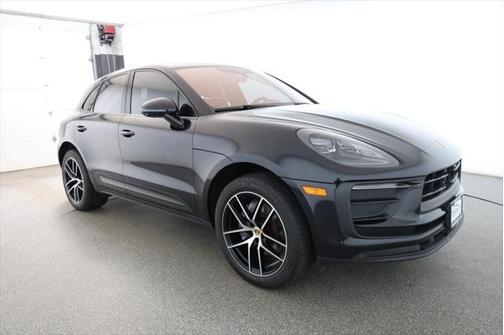 2022 Porsche Macan Base