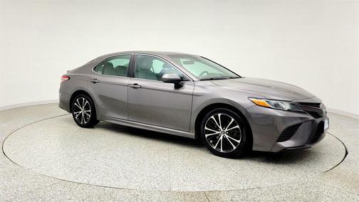 Predawn Gray Mica 2018 Toyota Camry SE