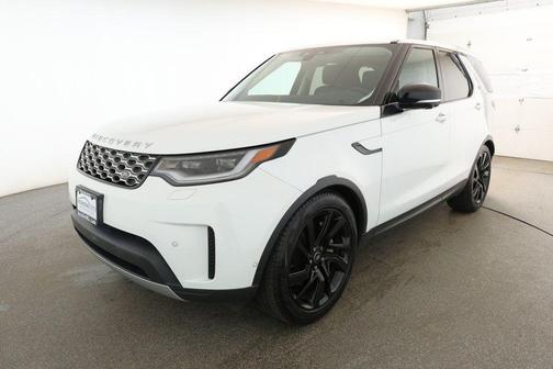 2024 Land Rover Discovery P300 S