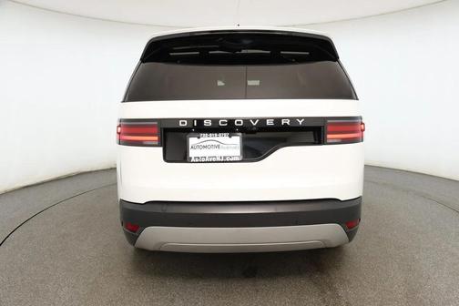 2024 Land Rover Discovery P300 S