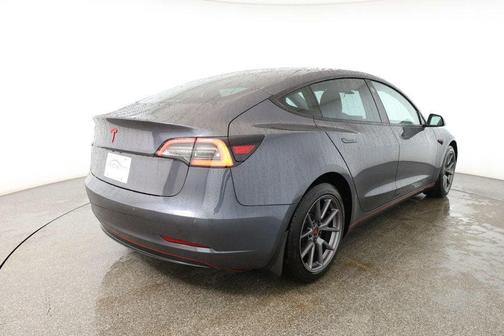 2022 Tesla Model 3 Standard Range