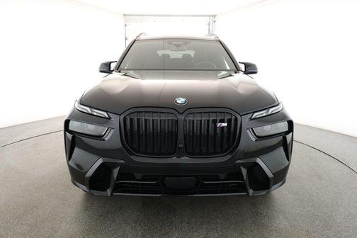 2024 BMW X7 M60i