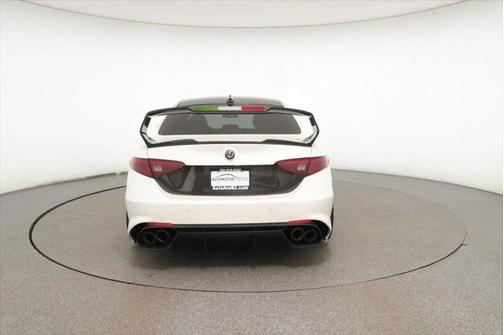 2019 Alfa Romeo Giulia Quadrifoglio