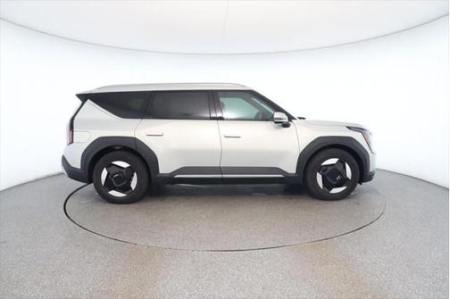 2024 Kia EV9 Wind