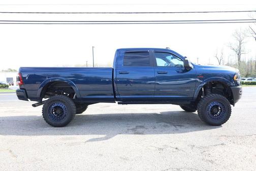Patriot Blue Pearlcoat 2024 RAM 3500 Limited Crew Cab 4x4 8' Box