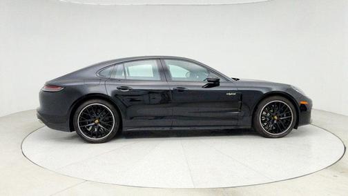 2023 Porsche Panamera 4S