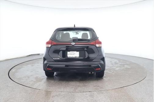 2022 Nissan Kicks S