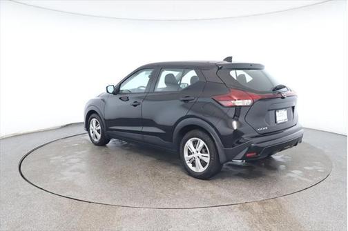 2022 Nissan Kicks S