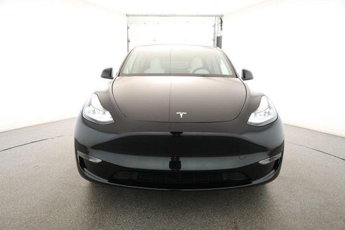 2025 Tesla Model Y Long Range Dual Motor All-Wheel Drive