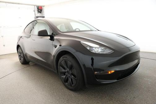 2025 Tesla Model Y Long Range Dual Motor All-Wheel Drive
