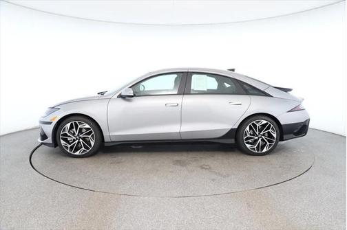 2025 Hyundai IONIQ 6 SEL