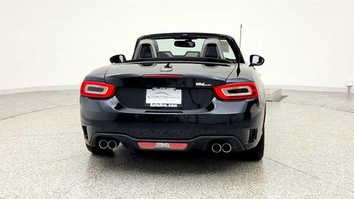 2020 FIAT 124 Spider Base