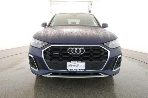 2022 Audi Q5 45 S line Premium Plus