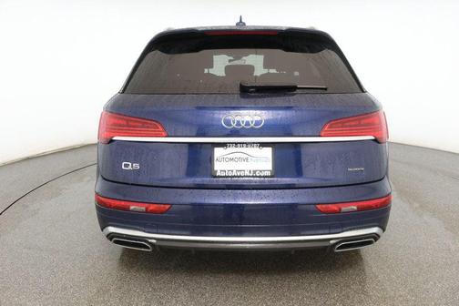 2022 Audi Q5 45 S line Premium Plus