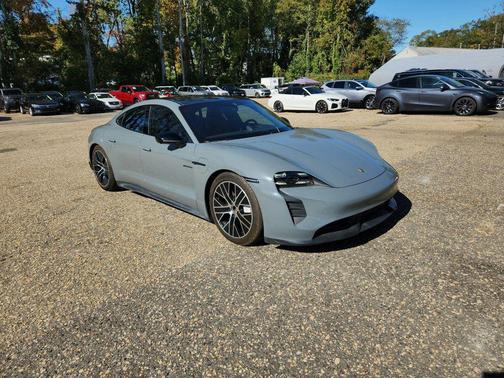 2020 Porsche Taycan Turbo