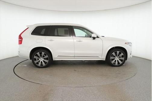 2023 Volvo XC90 Recharge Plug-In Hybrid T8 Plus Bright Theme 7-Seater