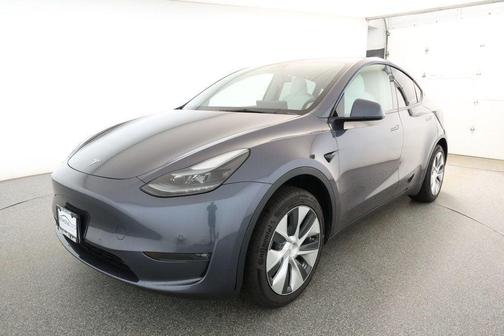 2021 Tesla Model Y Standard Range Rear-Wheel Drive