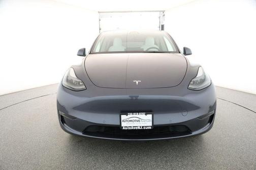2021 Tesla Model Y Standard Range Rear-Wheel Drive