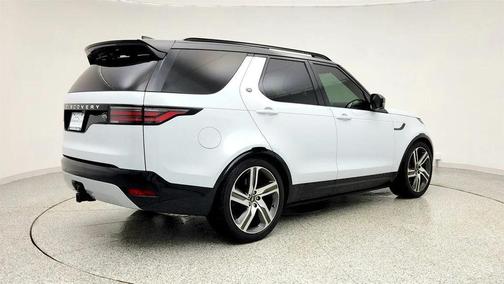 2023 Land Rover Discovery P360 Metropolitan Edition