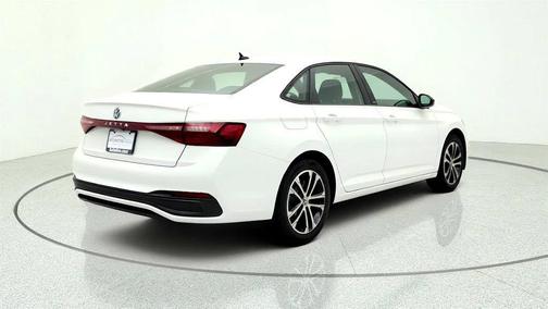 Pure White 2025 Volkswagen Jetta 1.5T Sport