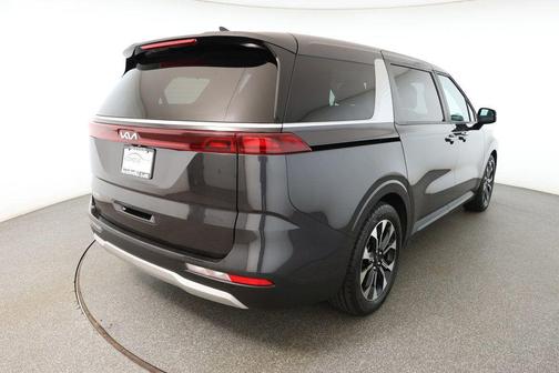 2023 Kia Carnival EX