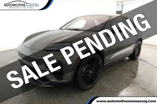 2024 Porsche Macan Turbo