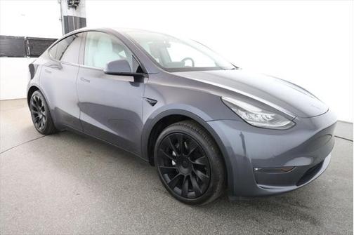 2022 Tesla Model Y Long Range Dual Motor All-Wheel Drive