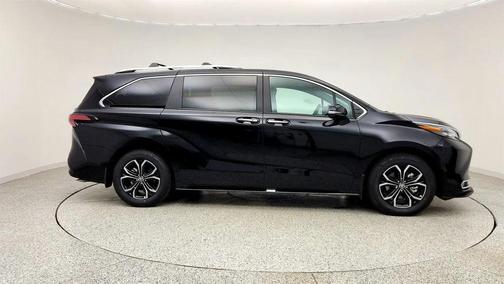 2026 Toyota Sienna Platinum