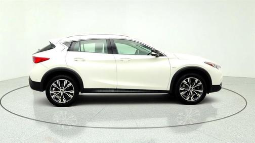Majestic White 2018 INFINITI QX30 Premium