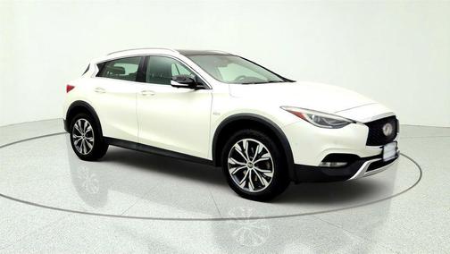 Majestic White 2018 INFINITI QX30 Premium