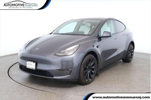 2023 Tesla Model Y Long Range Dual Motor All-Wheel Drive