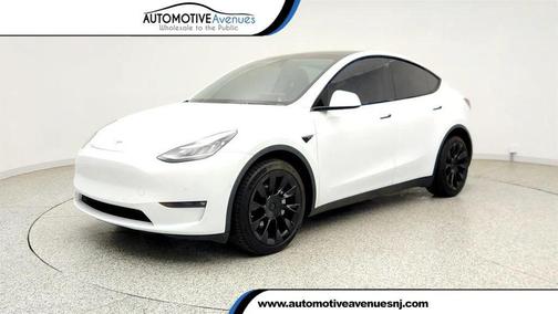 Pearl White Multi-Coat 2020 Tesla Model Y Long Range AWD w/ 20'' Wheels, Traffic-Aware Cruise Controll