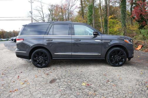 2024 Lincoln Navigator Black Label