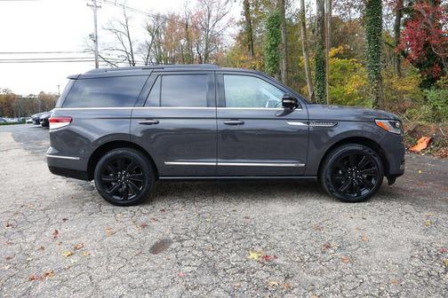 2024 Lincoln Navigator Black Label