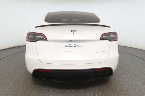 2023 Tesla Model Y Long Range AWD with 7-Passenger Seating