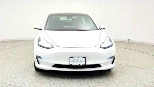 Pearl White Multi-Coat 2022 Tesla Model 3 Long Range