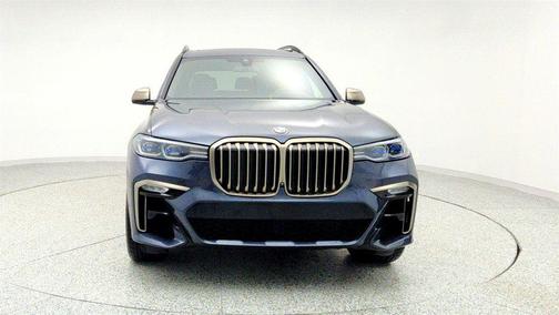2022 BMW X7 M50i