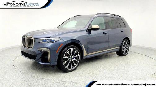 2022 BMW X7 M50i