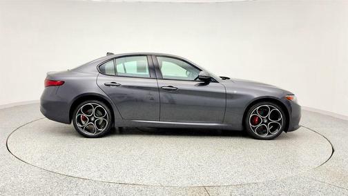 2022 Alfa Romeo Giulia Ti